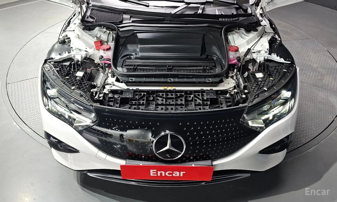 Mercedes-Benz EQE 2022 EQE350+