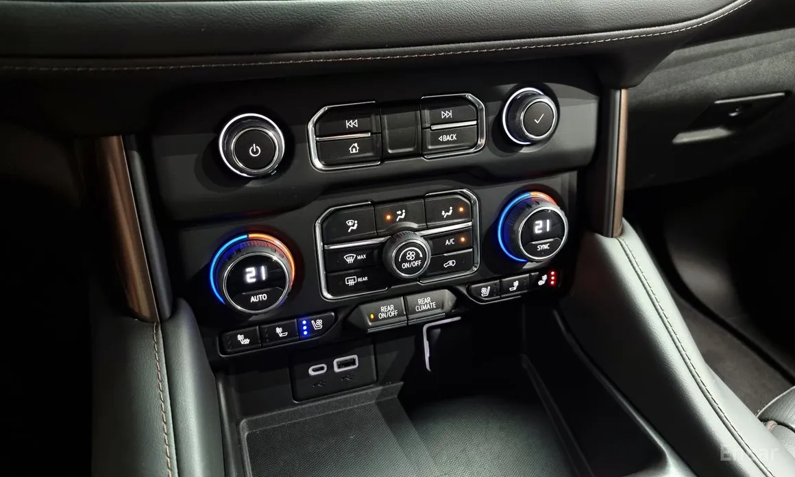 Chevrolet Tahoe 2022 6.2 Dark Knight 4WD