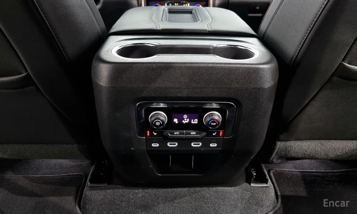 Chevrolet Tahoe 2022 6.2 Dark Knight 4WD