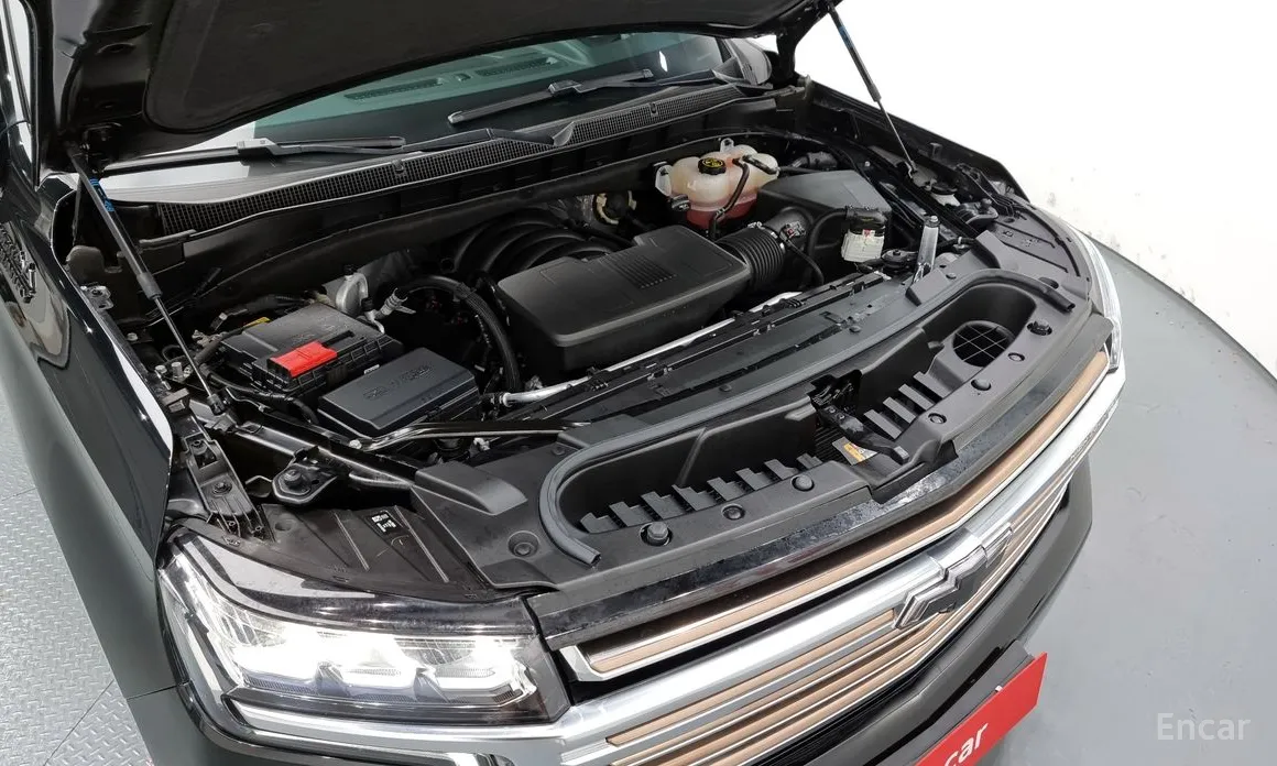 Chevrolet Tahoe 2022 6.2 Dark Knight 4WD