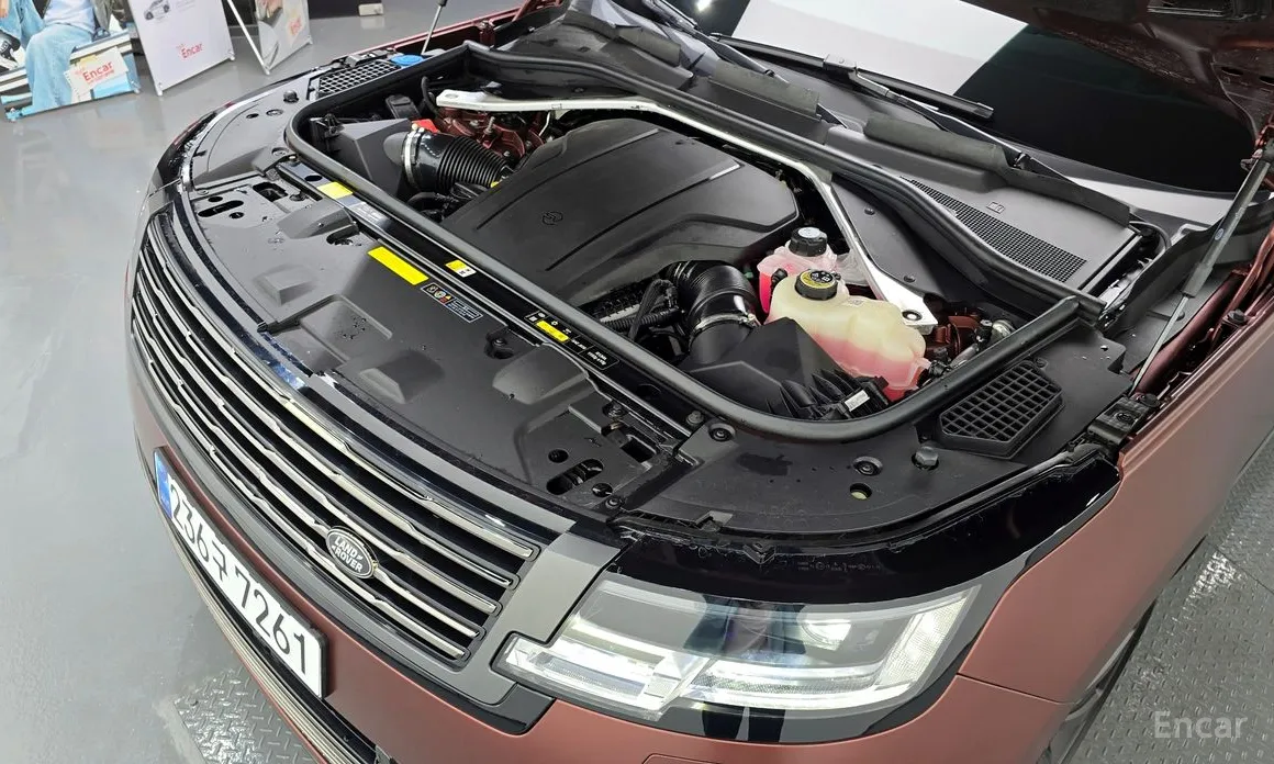 Land Rover Range Rover 2022 P615 SV LWB