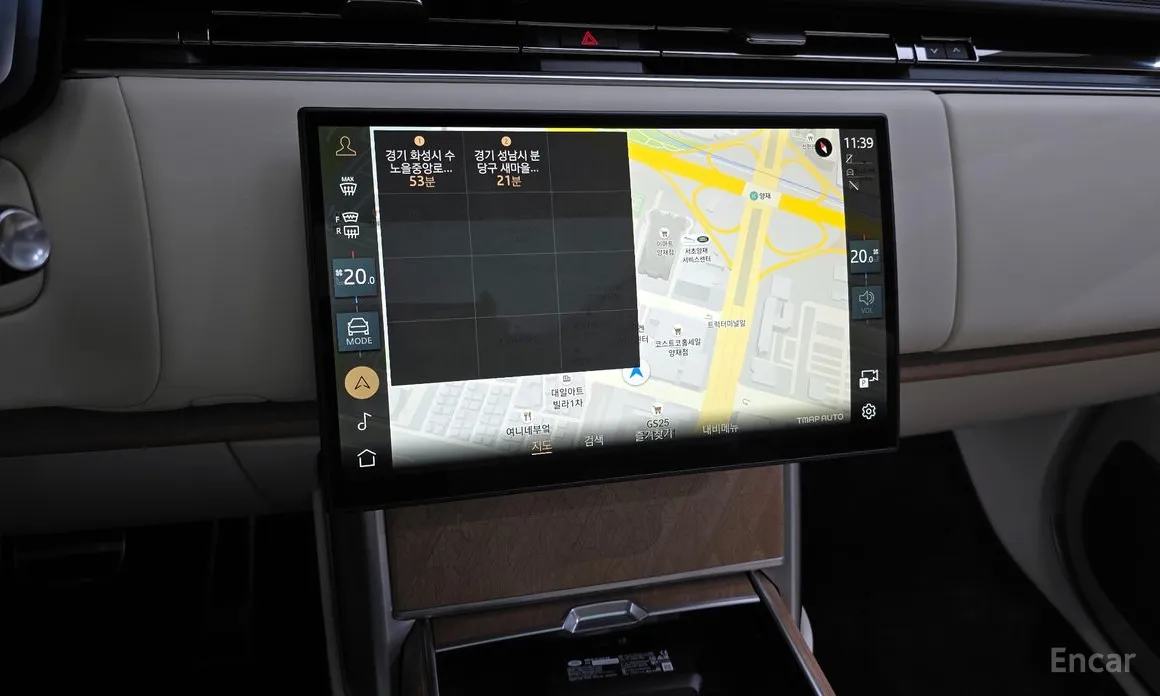 Land Rover Range Rover 2022 P615 SV LWB