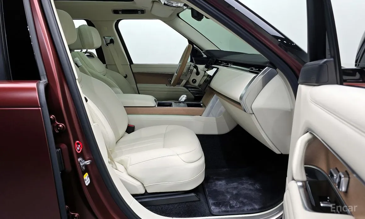 Land Rover Range Rover 2022 P615 SV LWB