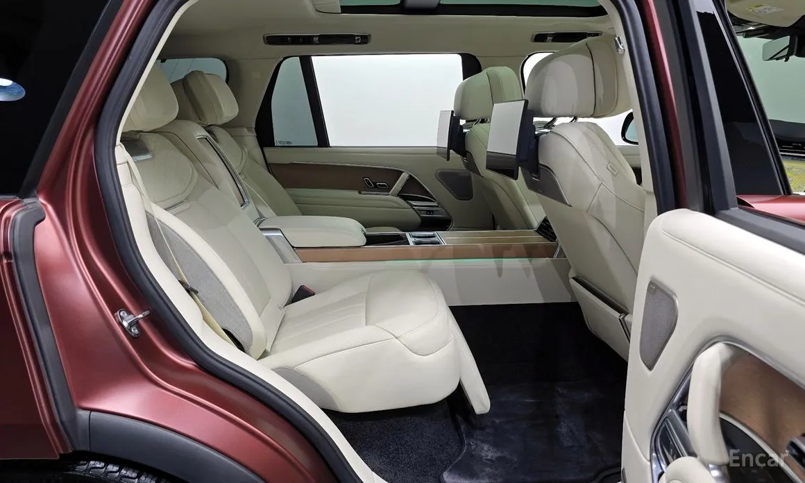 Land Rover Range Rover 2022 P615 SV LWB