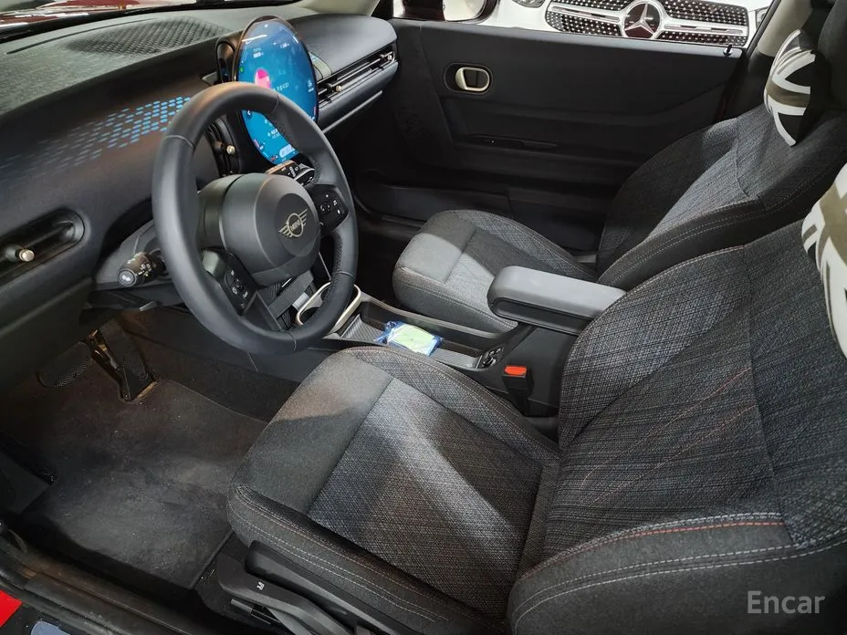 Mini Cooper 2024 Essential