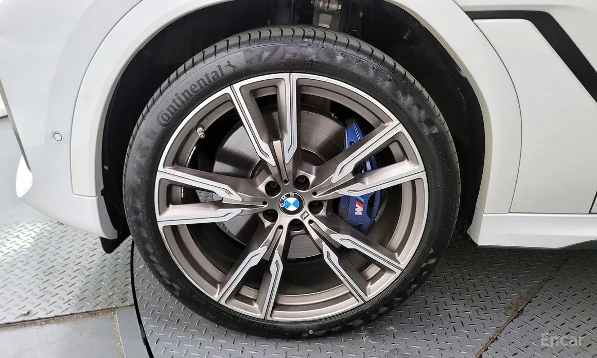 BMW X6 2020 M50i