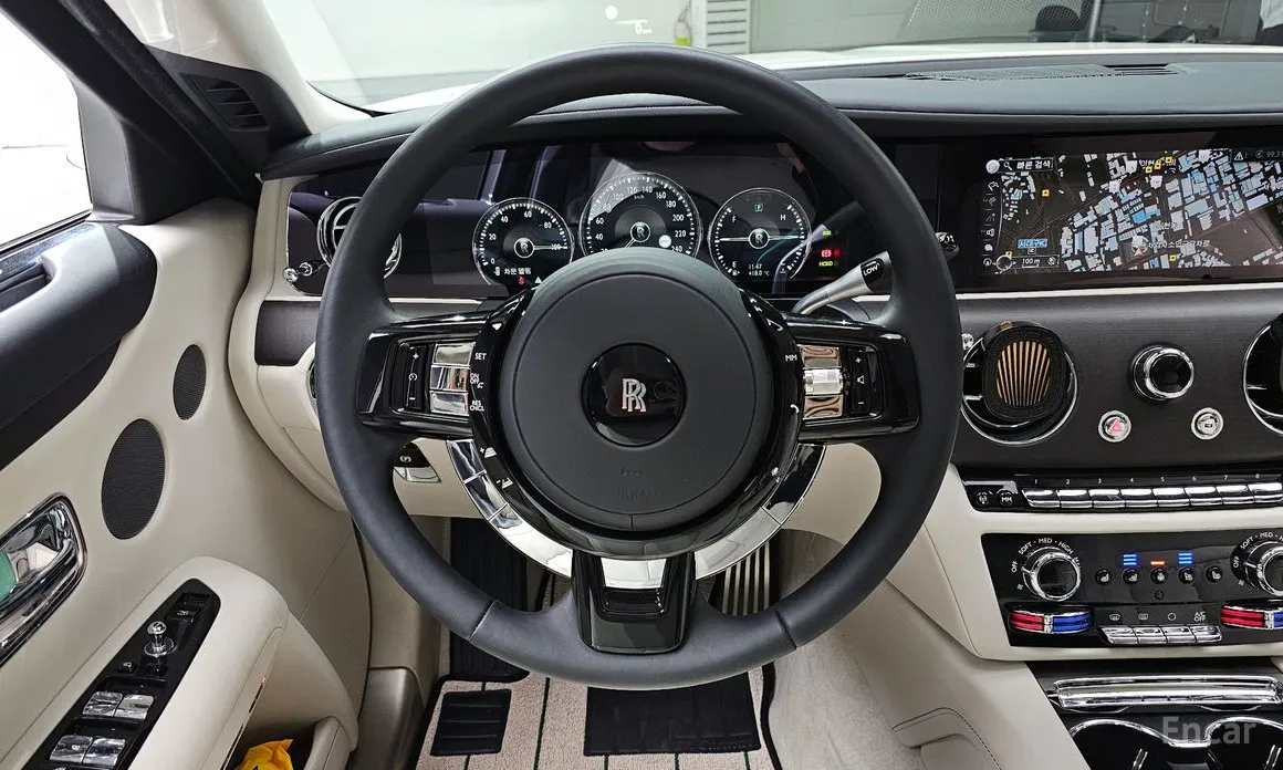 Rolls-Royce Ghost 2020 6.7 EWB V12