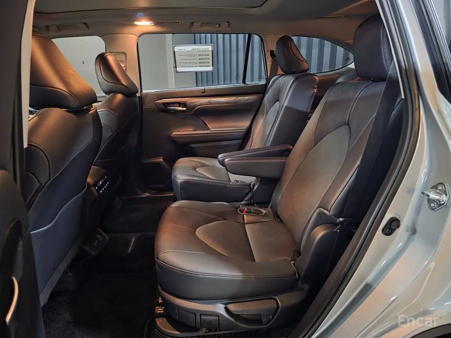 Toyota Highlander 2023 2.5 4WD Platimum