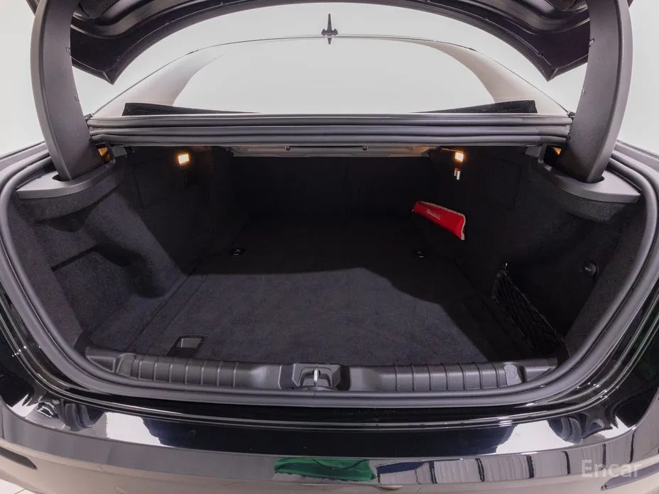 Maserati Ghibli 2013 2.0 Fragment Edition