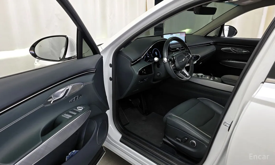 Genesis GV70 2022 e-AWD