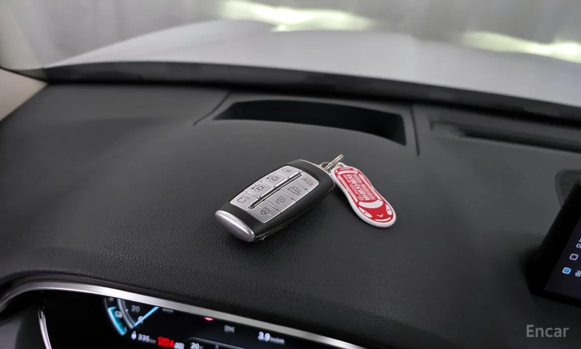 Genesis GV70 2022 e-AWD