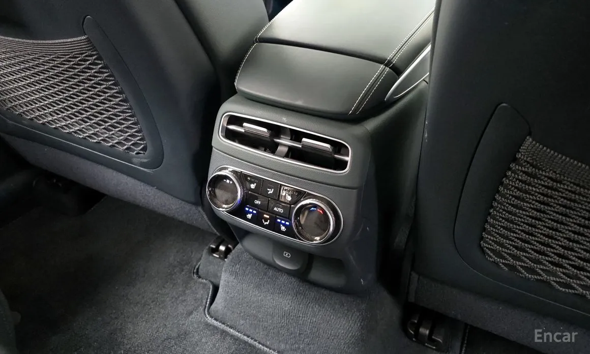 Genesis GV70 2022 e-AWD