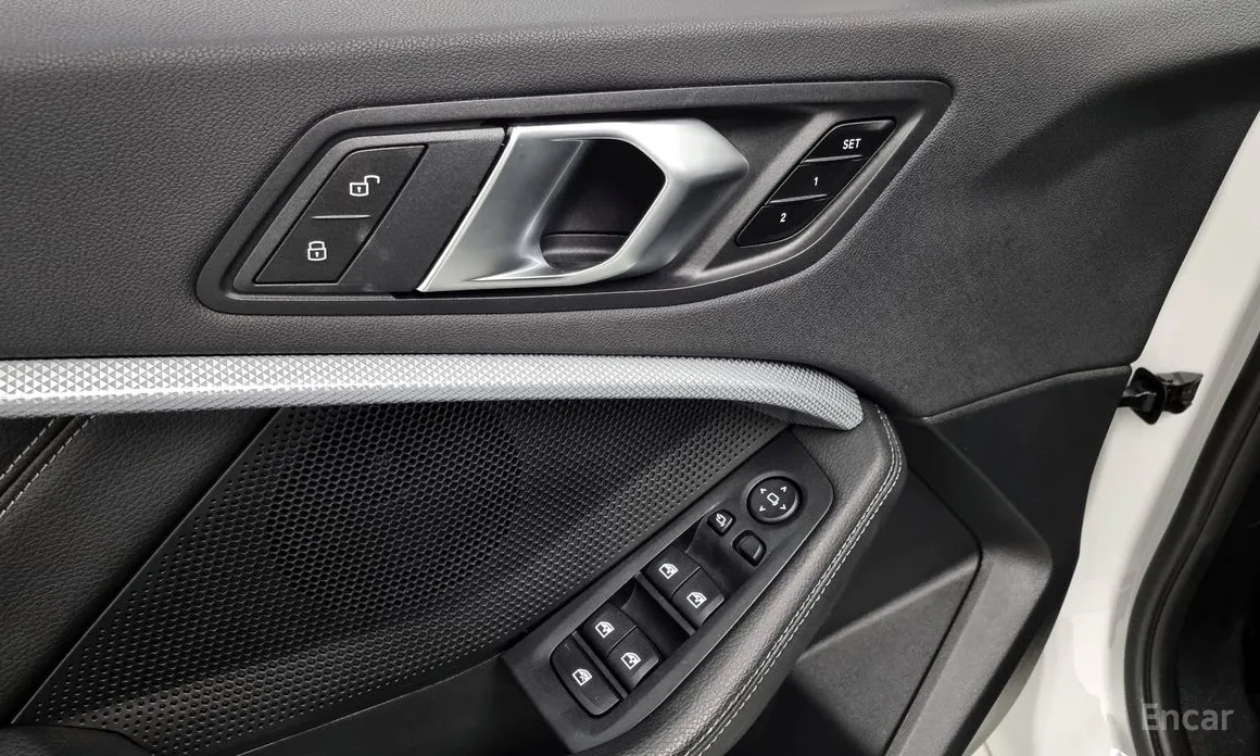 BMW 1 Series 2020 120i Advantage