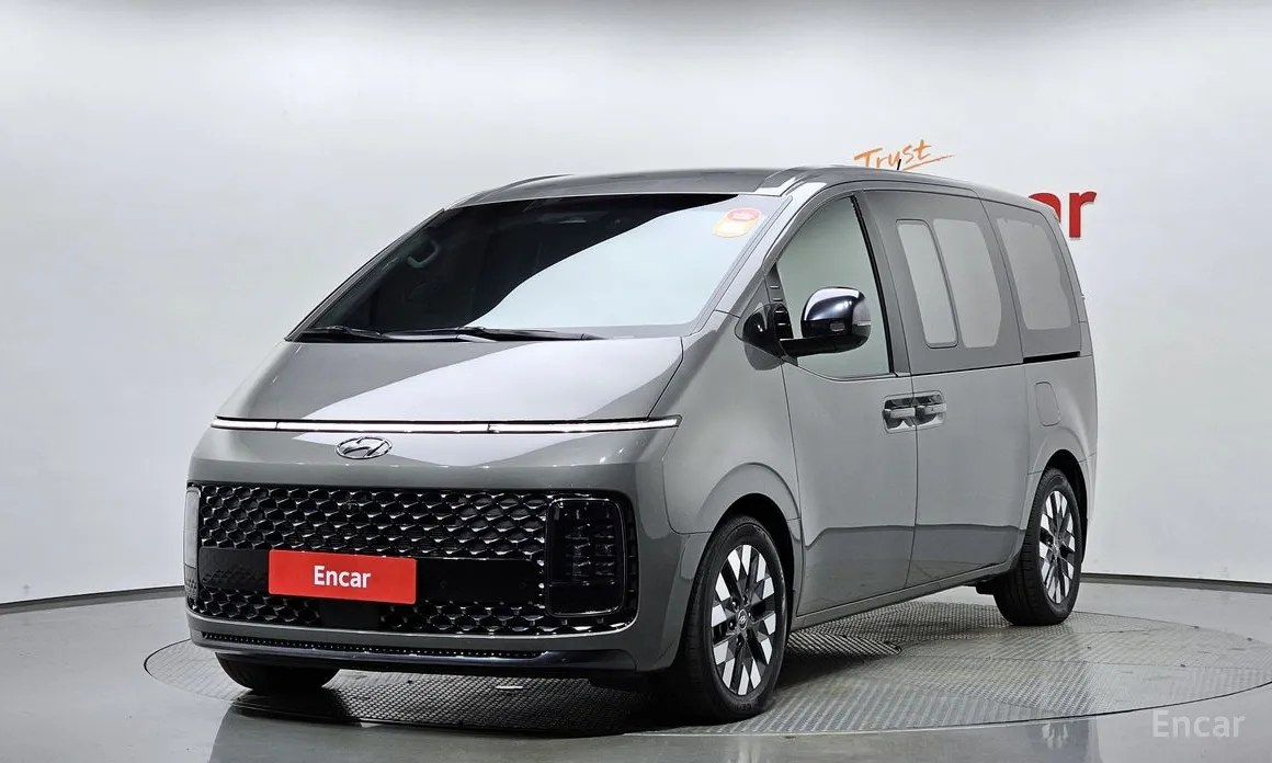 Hyundai Staria 2021 L3.5 Lounge 7-Seater