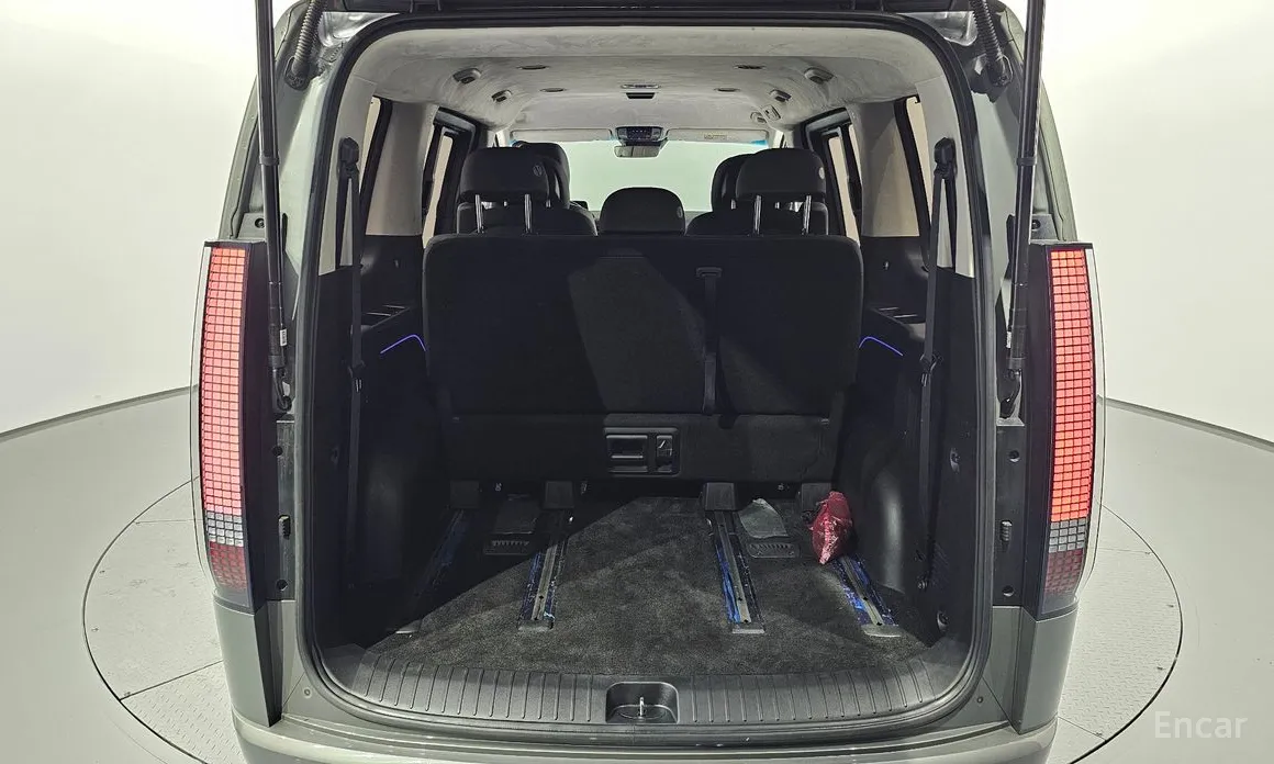 Hyundai Staria 2021 L3.5 Lounge 7-Seater