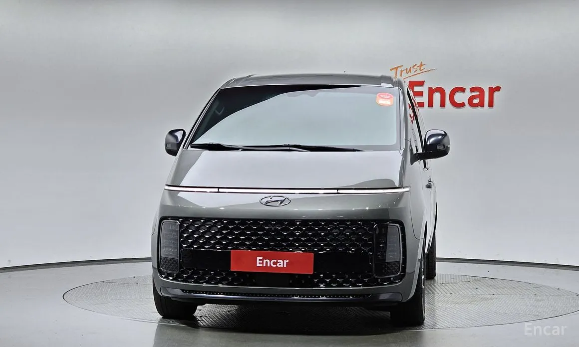 Hyundai Staria 2021 L3.5 Lounge 7-Seater