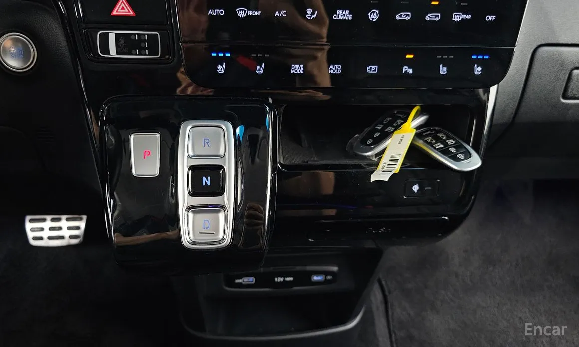 Hyundai Staria 2021 L3.5 Lounge 7-Seater