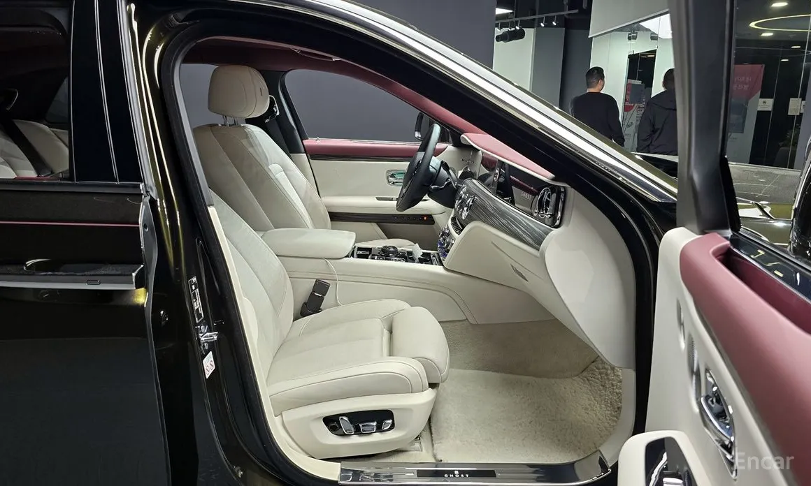 Rolls-Royce Ghost 2020 6.7 V12