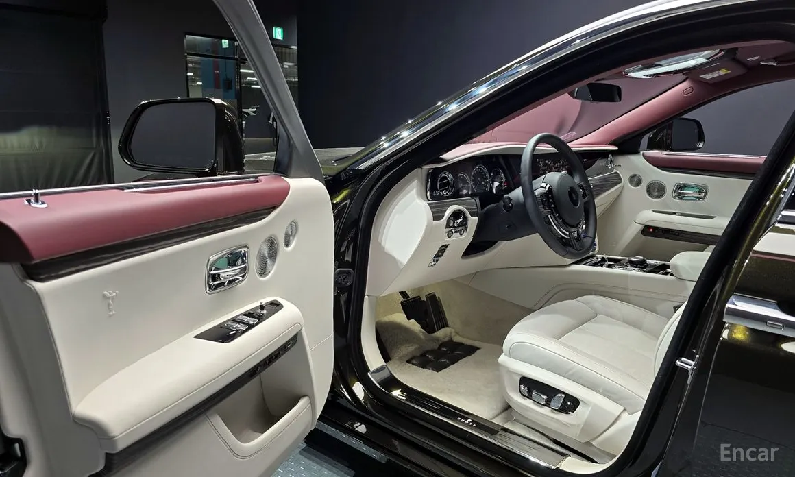 Rolls-Royce Ghost 2020 6.7 V12