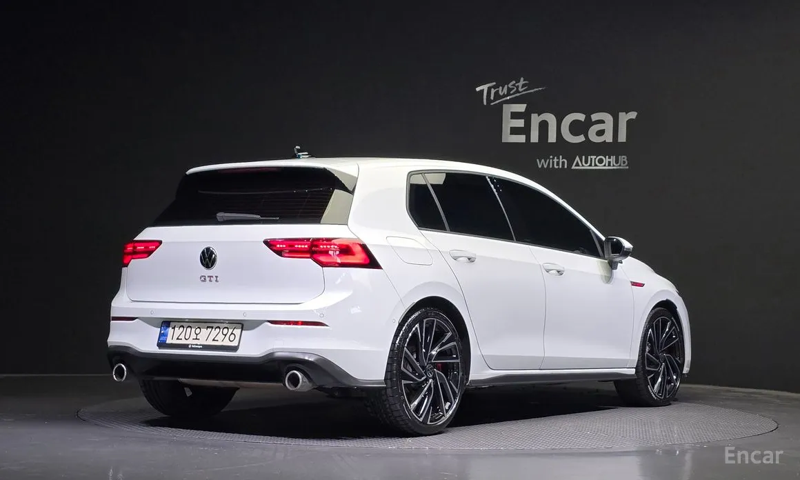 Volkswagen Golf 2022 2.0 GTI