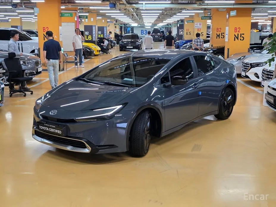 Toyota Prius 2023 2.0 PHEV SE