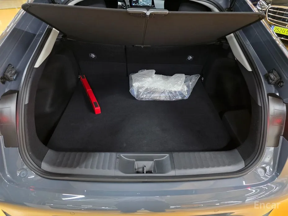 Toyota Prius 2023 2.0 PHEV SE