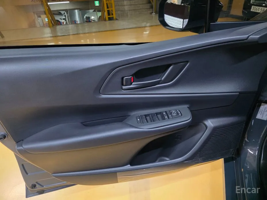 Toyota Prius 2023 2.0 PHEV SE