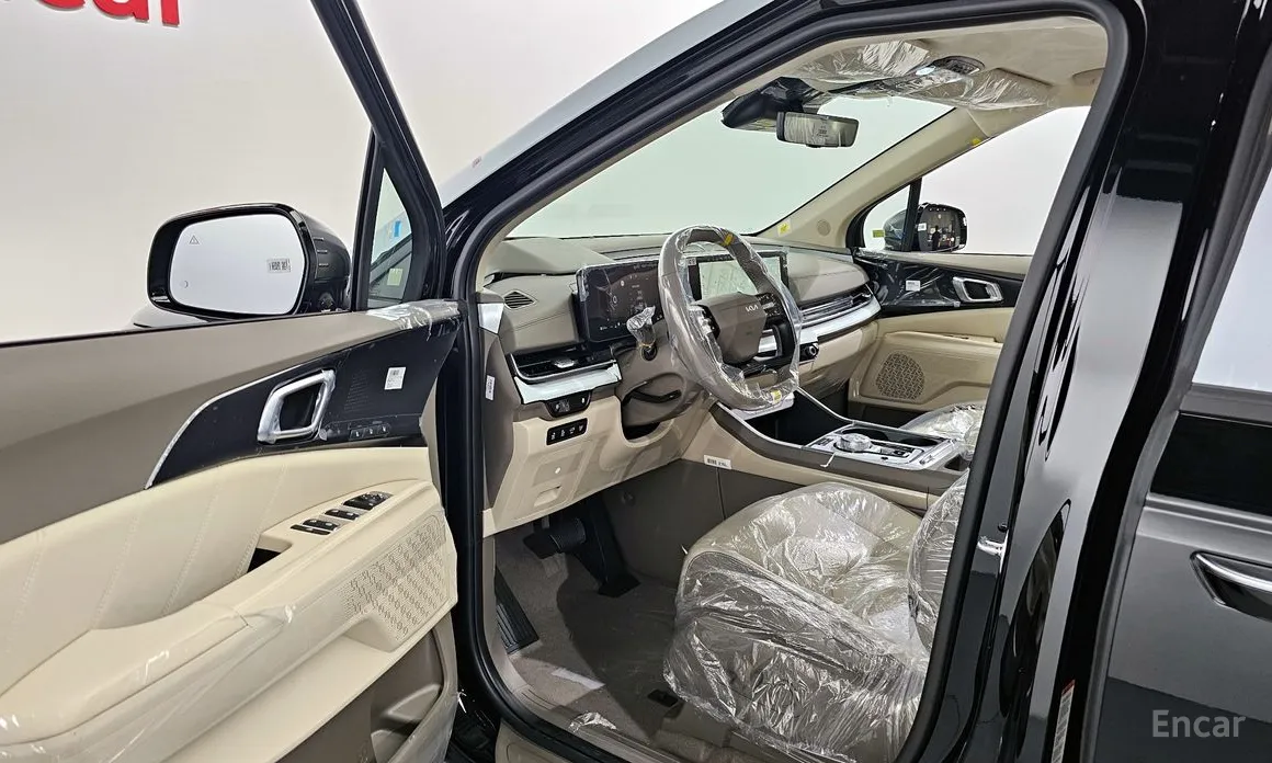 Kia Carnival 2023 HEV 9-Seater Hi-Limousine (Special vehicle)