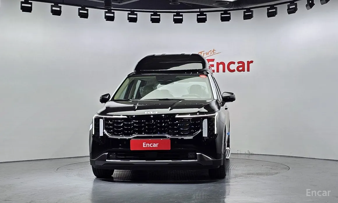 Kia Carnival 2023 HEV 9-Seater Hi-Limousine (Special vehicle)