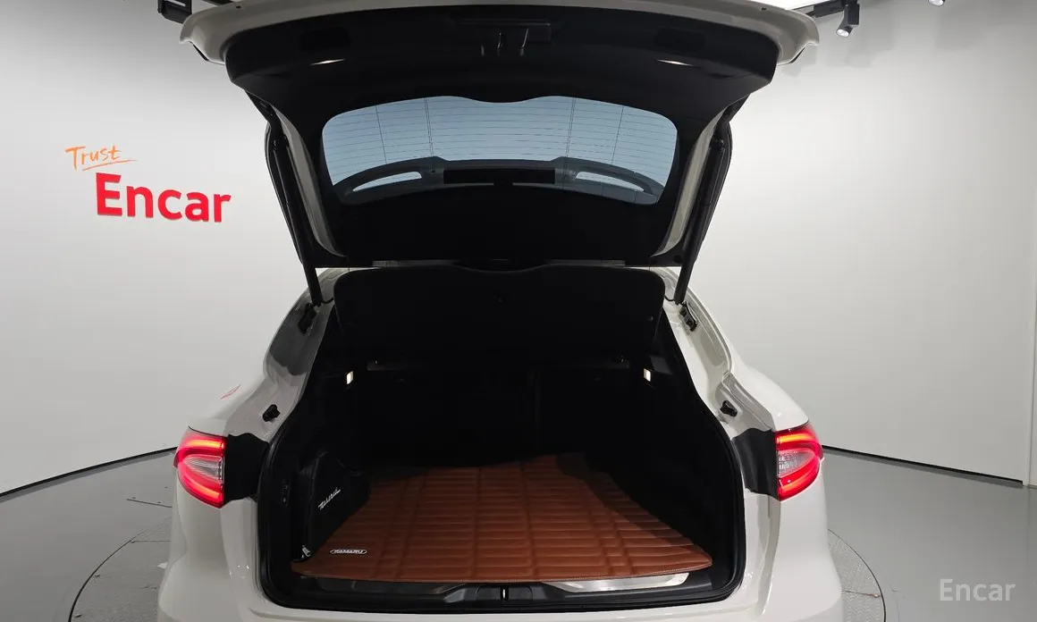 Maserati Levante 2016 3.8 Trofeo