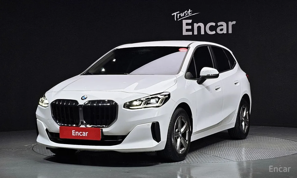 BMW 2 Series 2022 220i Advantage