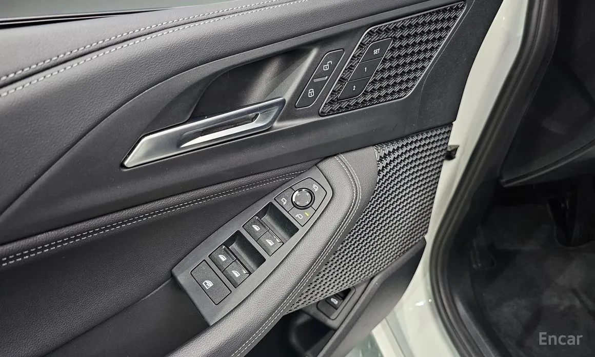 BMW 2 Series 2022 220i Advantage