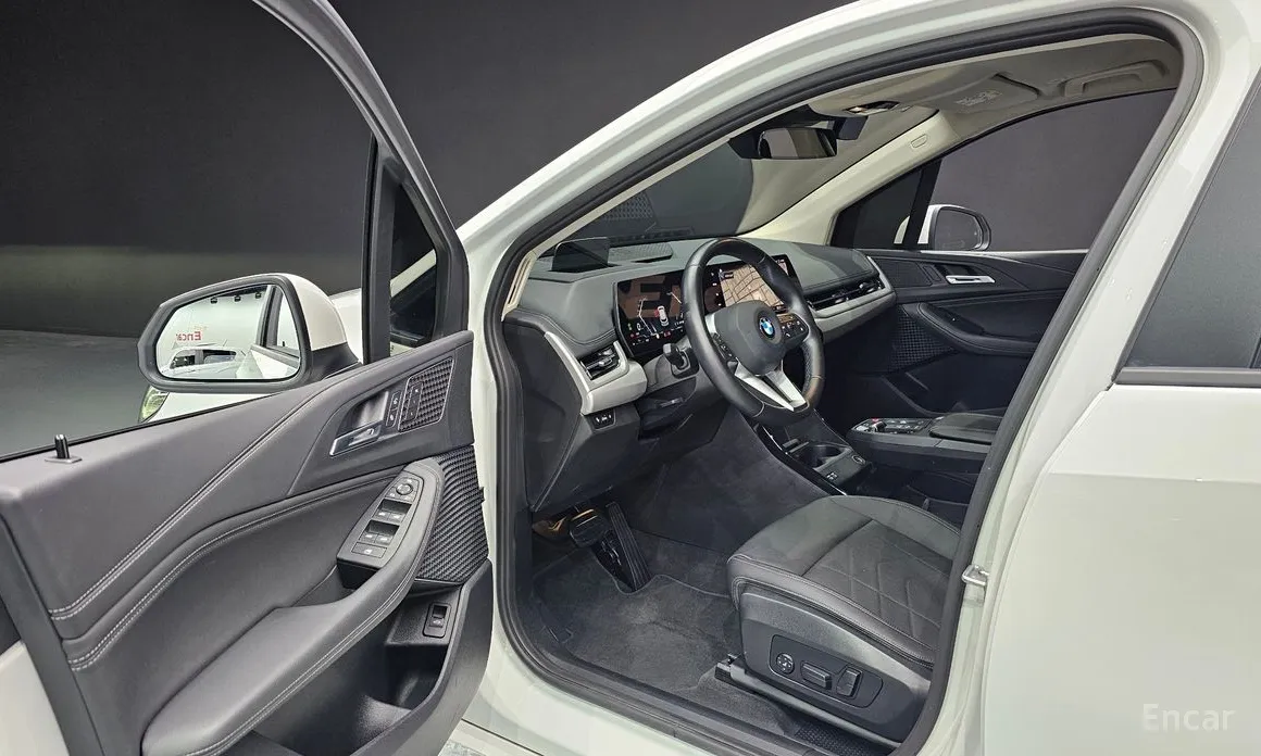 BMW 2 Series 2022 220i Advantage