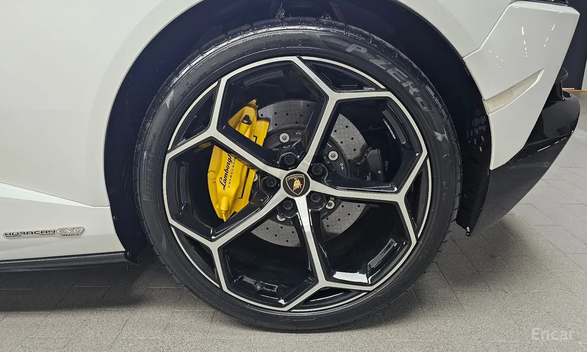 Lamborghini Huracan 2014 LP610-2 EVO Spyder