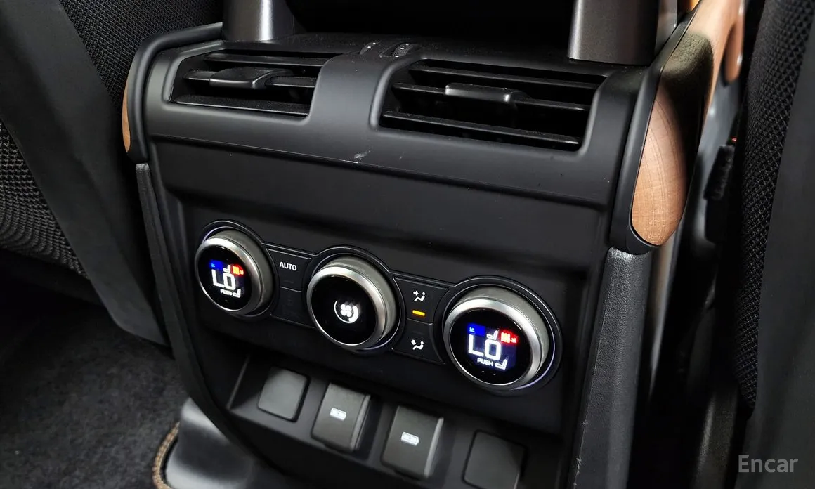 Land Rover Defender 2020 110 P400 X