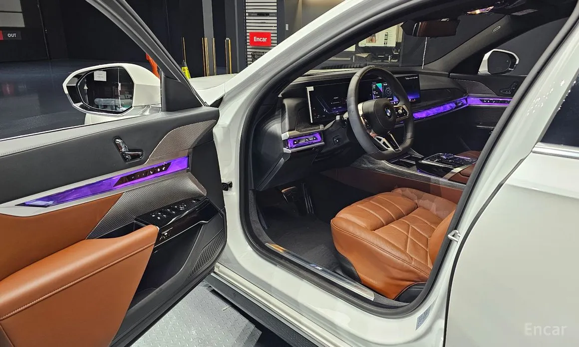 BMW 7 Series 2022 740i xDrive M Sport