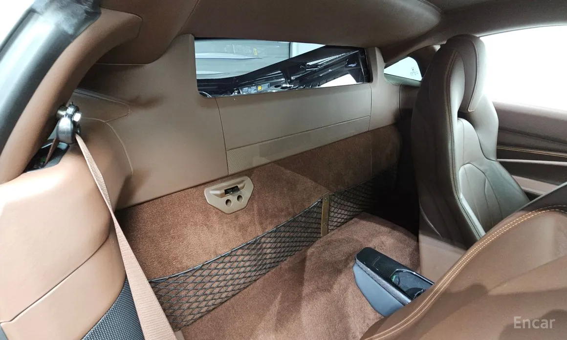 Ferrari F8 2019 3.9 V8