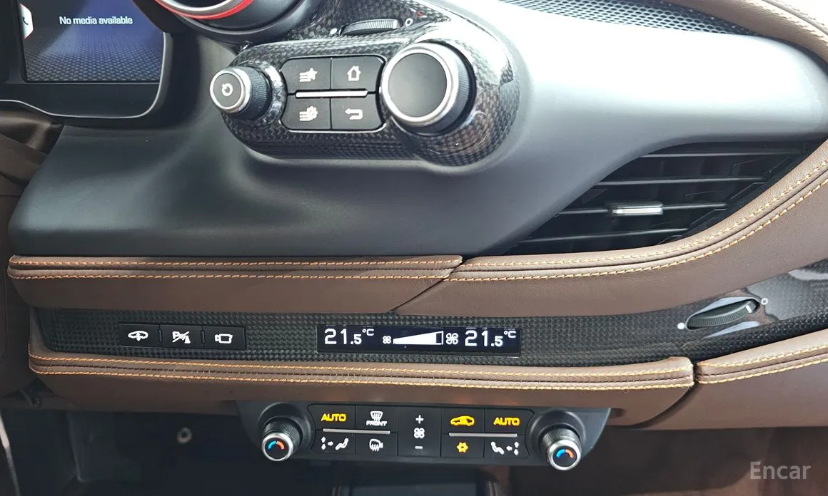 Ferrari F8 2019 3.9 V8