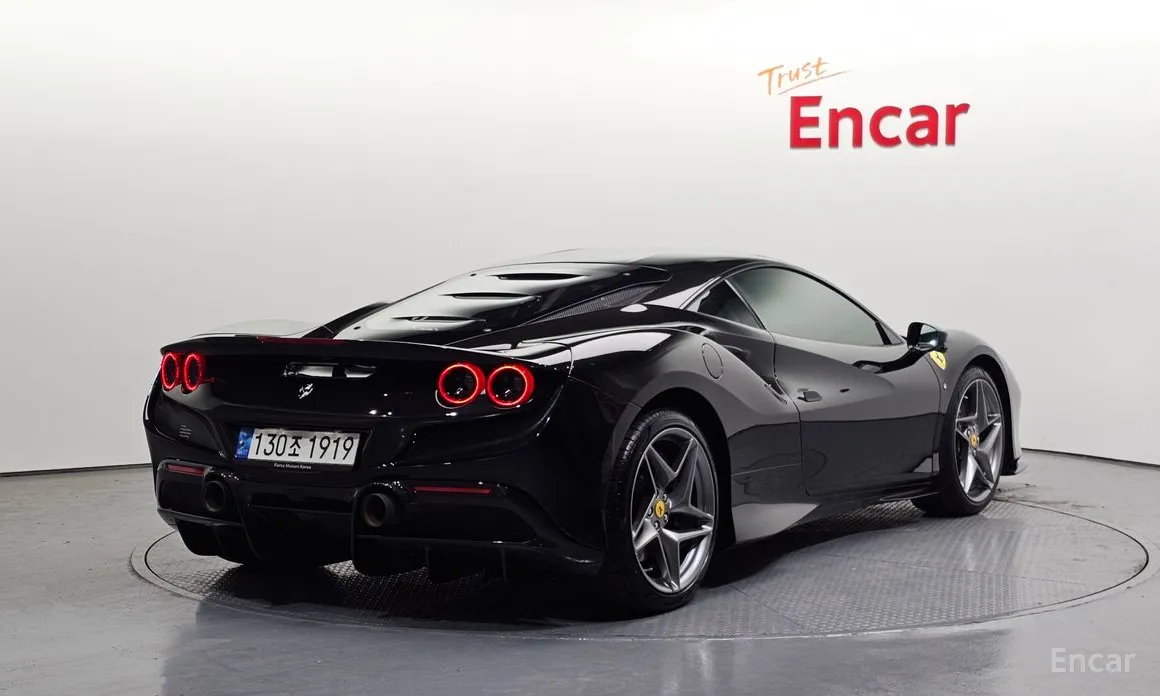 Ferrari F8 2019 3.9 V8