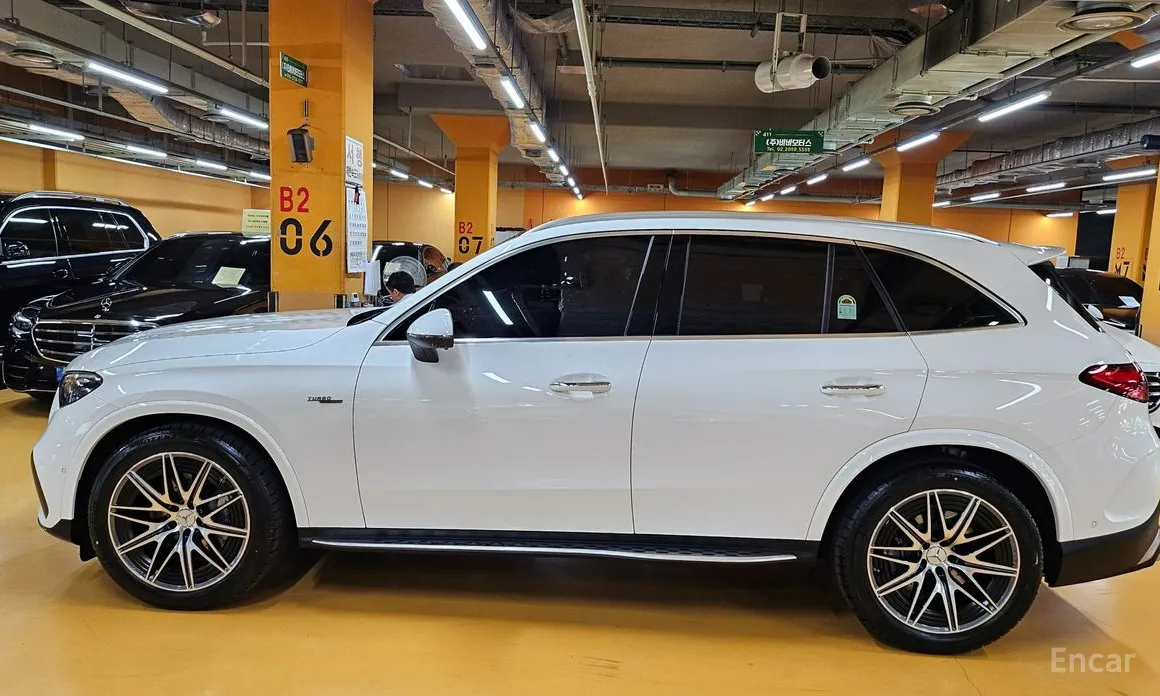 Mercedes-Benz GLC-Class 2023 AMG GLC43 4MATIC