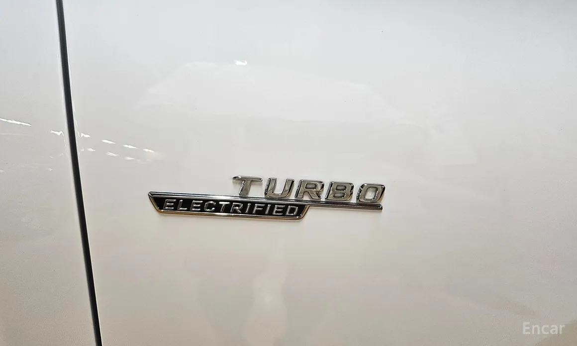 Mercedes-Benz GLC-Class 2023 AMG GLC43 4MATIC