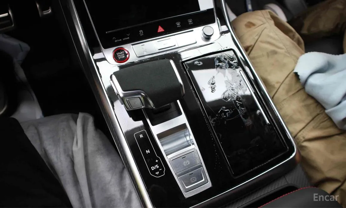 Audi RS Q8 2020 4.0 TFSI Quattro Performance