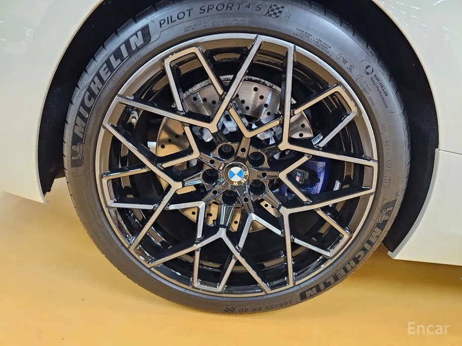 BMW M8 2019 M8 Convertible Competition