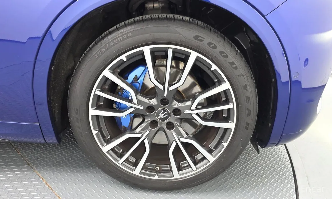 Maserati Grecale 2022 2.0 AWD Modena