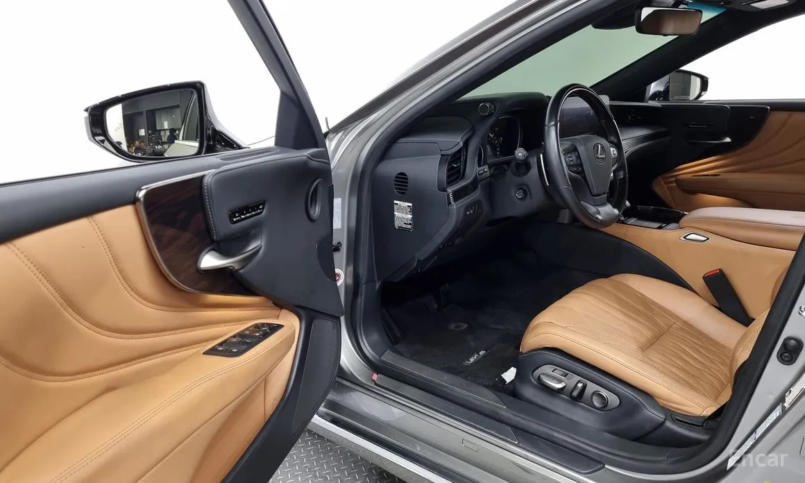 Lexus LS 2018 3.5 Platinum AWD