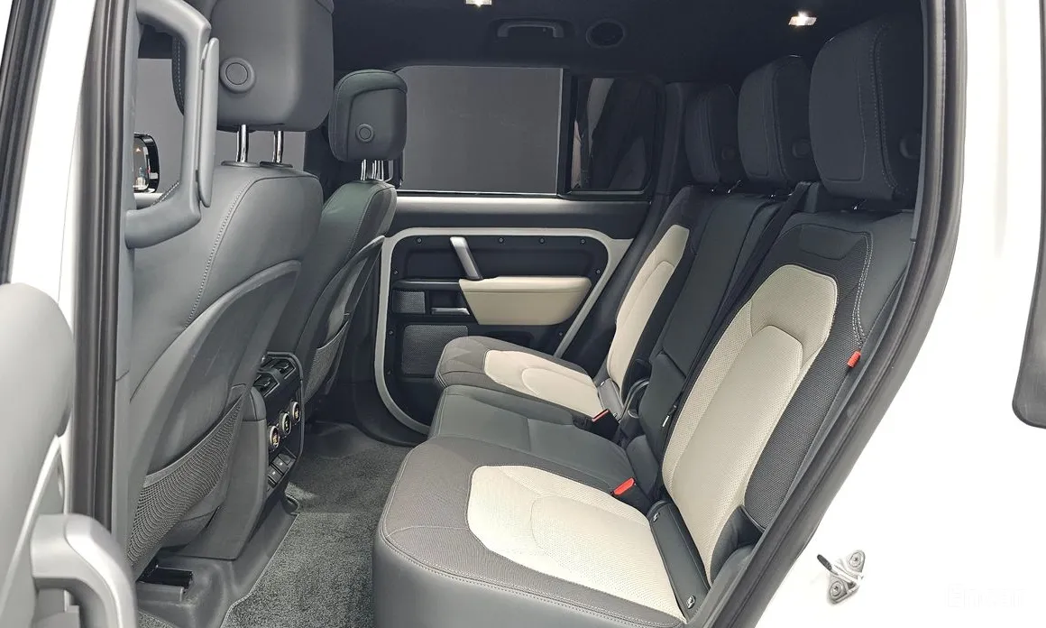 Land Rover Defender 2020 130 P400 X-Dynamic HSE