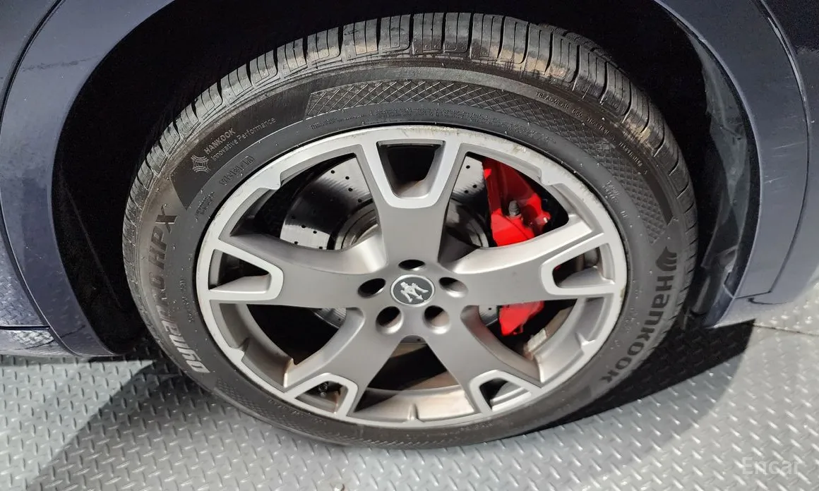 2016 Maserati Levante