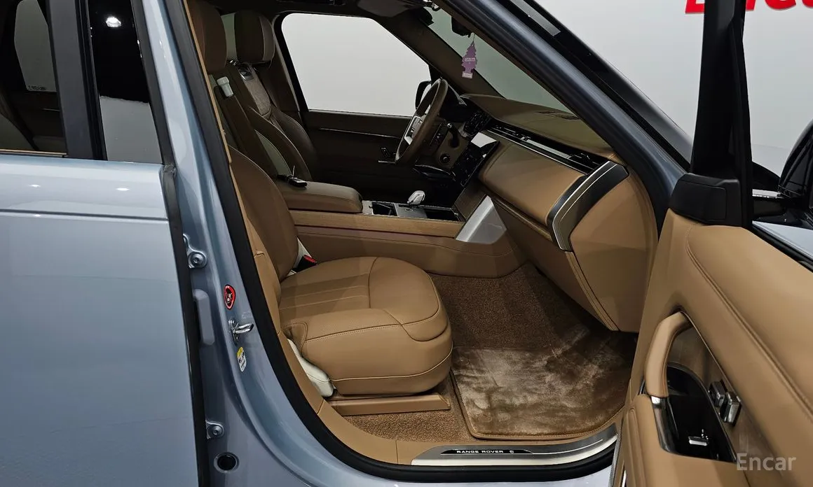 Land Rover Range Rover 2022 P615 SV LWB