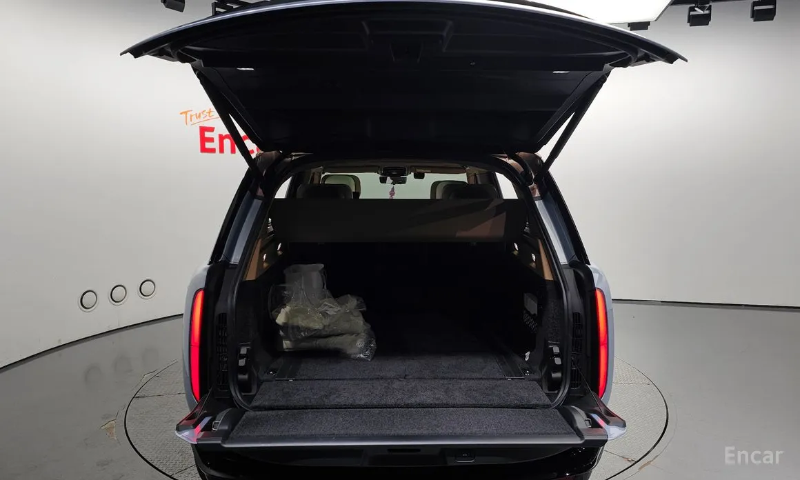 Land Rover Range Rover 2022 P615 SV LWB