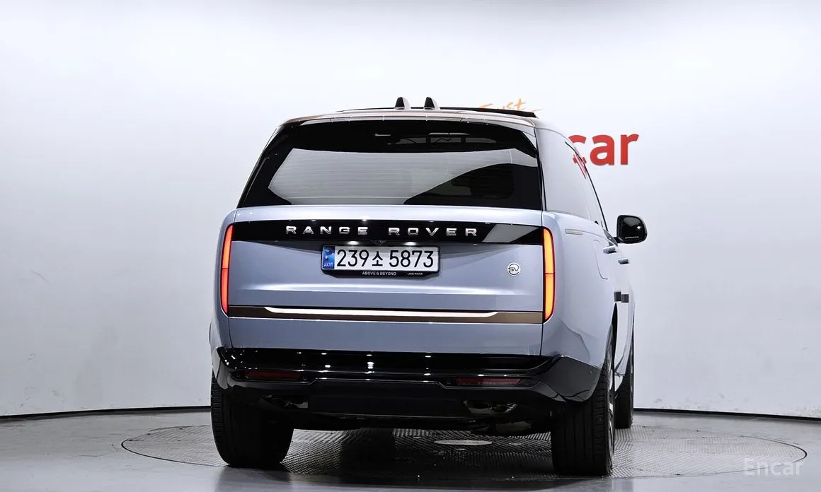 Land Rover Range Rover 2022 P615 SV LWB